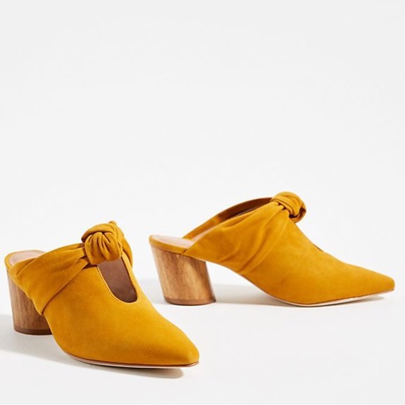EUC Anthropologie Bernardo Finley Knotted Mules - Picture 1 of 7